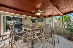 575 Rodenburg Rd, Roselle, IL 60172 - Photo 24