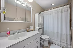 575 Rodenburg Rd, Roselle, IL 60172 - Photo 22