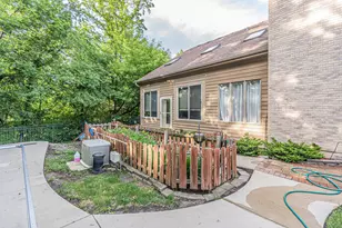 902 Doral Dr, Bartlett, IL 60103 - Photo 46