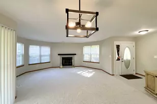 1111 St Andrews Ct, Algonquin, IL 60102 - Photo 8