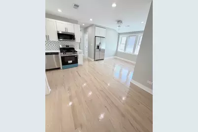 1427 N Lawndale Avenue, Chicago, IL 60651 - Photo 2