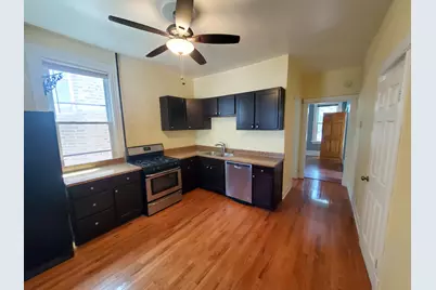 2839 N Central Park Avenue, Chicago, IL 60618 - Photo 2