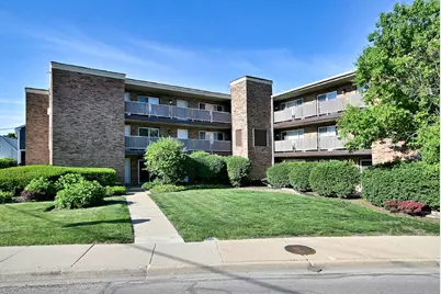 600 S York Street #2B, Elmhurst, IL 60126 - Photo 1