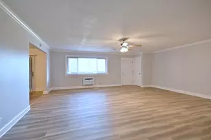 600 S York St, Elmhurst, IL 60126 - Photo 8