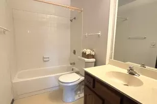 79 Garden Dr, Montgomery, IL 60538 - Photo 10
