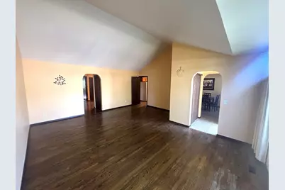 79 Garden Drive, Montgomery, IL 60538 - Photo 2