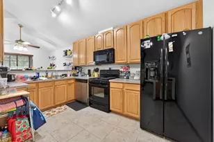 352 New Haven Dr, Cary, IL 60013 - Photo 10
