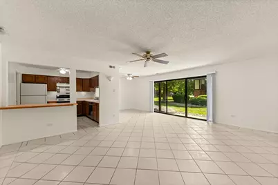 8245 Poplar Lane #5B, Palos Hills, IL 60465 - Photo 4