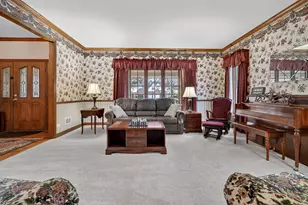 1036 E Talbot St, Arlington Heights, IL 60004 - Photo 6