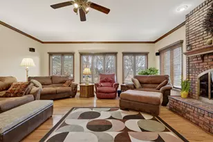 1036 E Talbot St, Arlington Heights, IL 60004 - Photo 16