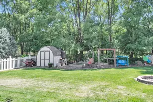 816 Addleman St, Joliet, IL 60431 - Photo 20