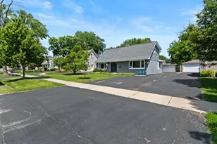4335 Prospect Ave, Downers Grove, IL 60515 - Photo 2