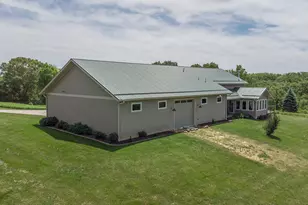 16168 Scenic Ridge Rd, Savanna, IL 61074 - Photo 6