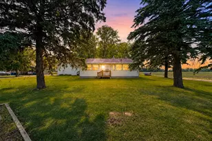 3849 E 22nd Rd, Serena, IL 60549 - Photo 1