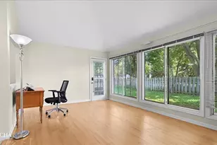 2935 Evergreen Ln, Aurora, IL 60502 - Photo 6