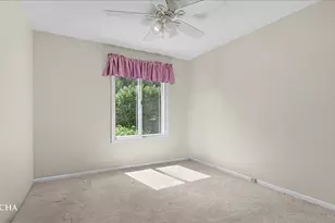 2935 Evergreen Ln, Aurora, IL 60502 - Photo 10