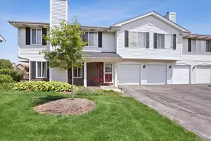 7921 Knottingham Cir, Darien, IL 60561 - Photo 1