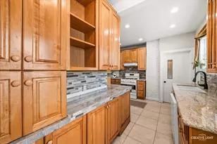 124 W Stimmel St, West Chicago, IL 60185 - Photo 12