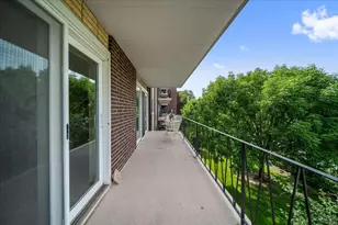 5300 Walnut Ave, Downers Grove, IL 60515 - Photo 16