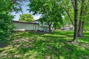 702 W Fitzhenry Ct, Glenwood, IL 60425 - Photo 38