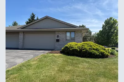 6521 Laurelwood Drive #6521, Rockford, IL 61108 - Photo 2