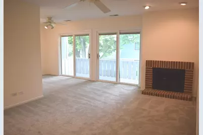 285 Mayfair Lane #2C, Schaumburg, IL 60193 - Photo 4