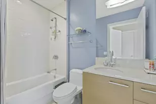 340 E Randolph St, Chicago, IL 60601 - Photo 12