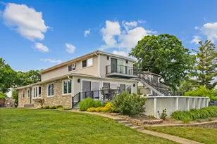 183 Riverside Island Dr, Fox Lake, IL 60020 - Photo 2