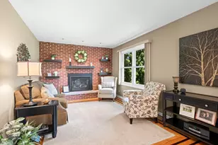 3515 Treaty Ln, Hoffman Estates, IL 60192 - Photo 12