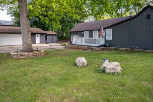 36 Hillcrest Ave, Fox Lake, IL 60020 - Photo 32