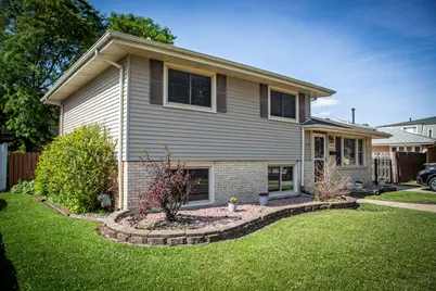 10435 Barnard Drive, Chicago Ridge, IL 60415 - Photo 22