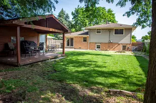 10435 Barnard Dr, Chicago Ridge, IL 60415 - Photo 4
