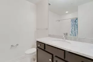 1901 S Calumet Ave, Chicago, IL 60616 - Photo 12