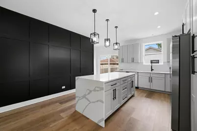 5729 W Ohio Street, Chicago, IL 60644 - Photo 8