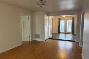 10801 Oak Ave, Chicago Ridge, IL 60415 - Photo 2