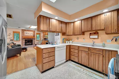 2418 N Nottingham Court, Champaign, IL 61821 - Photo 10