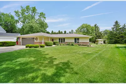 2418 N Nottingham Court, Champaign, IL 61821 - Photo 2