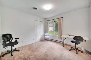 2418 N Nottingham Ct, Champaign, IL 61821 - Photo 18