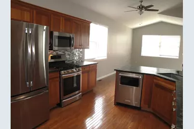 710 S Mecosta Lane, Romeoville, IL 60446 - Photo 4