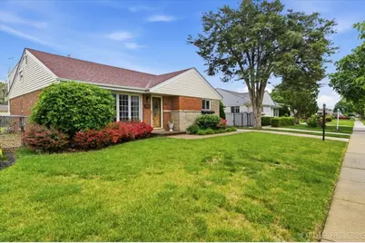 7528 Churchill Street, Morton Grove, IL 60053 - Photo 4