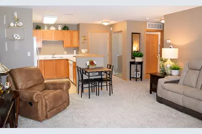 801 N McLean Boulevard #258, Elgin, IL 60123 - Photo 4