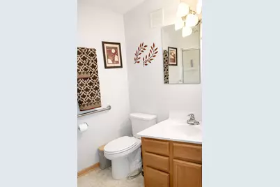 801 N McLean Boulevard #258, Elgin, IL 60123 - Photo 8