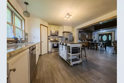 4657 Bridgeport Road, Chicago, IL 62417 - Photo 8