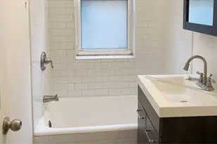 4218 N Clark St, Chicago, IL 60613 - Photo 12
