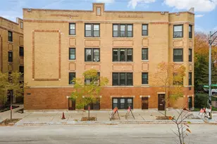 4218 N Clark St, Chicago, IL 60613 - Photo 2