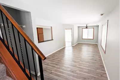 2716 Yorkshire Court, Aurora, IL 60502 - Photo 2