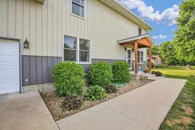 8909 N 2300 East Road, Fairbury, IL 61739 - Photo 2