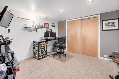 392 E Saint Charles Road, Elmhurst, IL 60126 - Photo 20