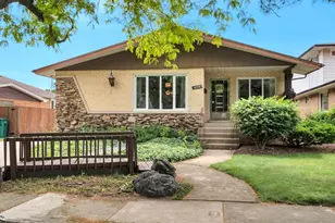 10208 S St Louis Ave, Evergreen Park, IL 60805 - Photo 2
