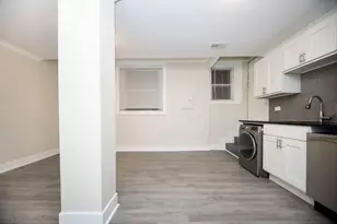 6485 W Roscoe St, Chicago, IL 60657 - Photo 8